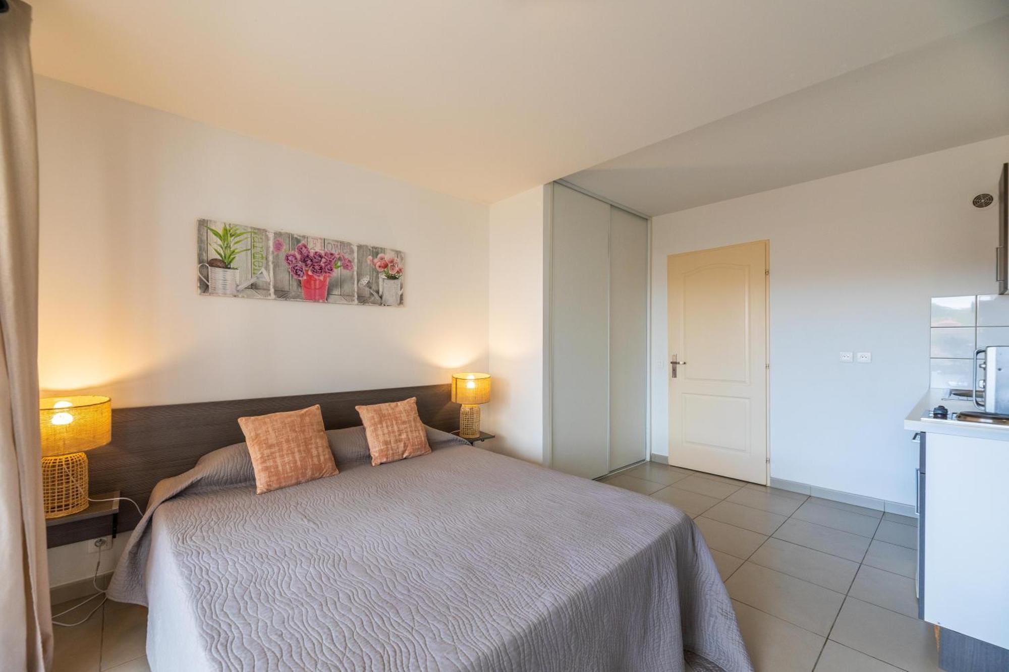 Les Alizes Residence & Spa L'Ile-Rousse  Exterior photo