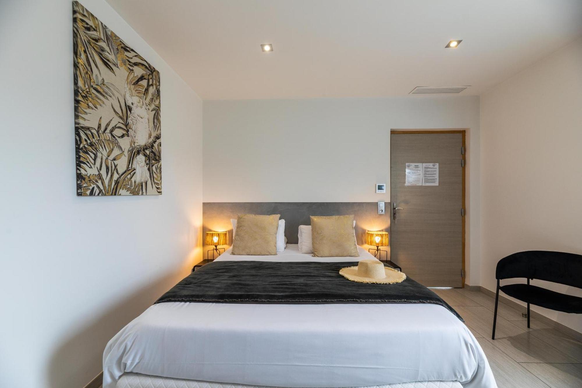 Les Alizes Residence & Spa L'Ile-Rousse  Exterior photo
