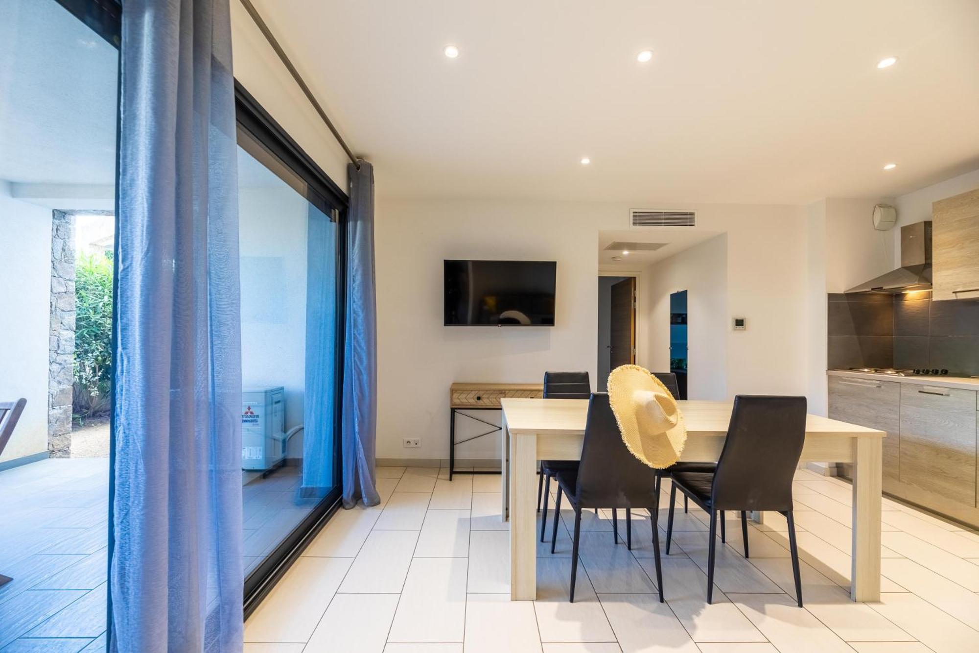 Les Alizes Residence & Spa L'Ile-Rousse  Exterior photo